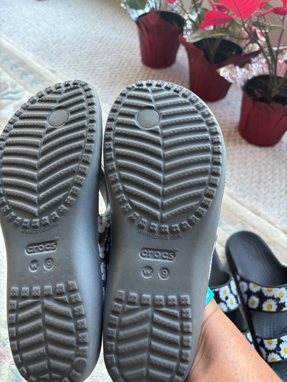 CROCS Gray Flip Flops with Pink Floral Straps - Picture 4 of 5